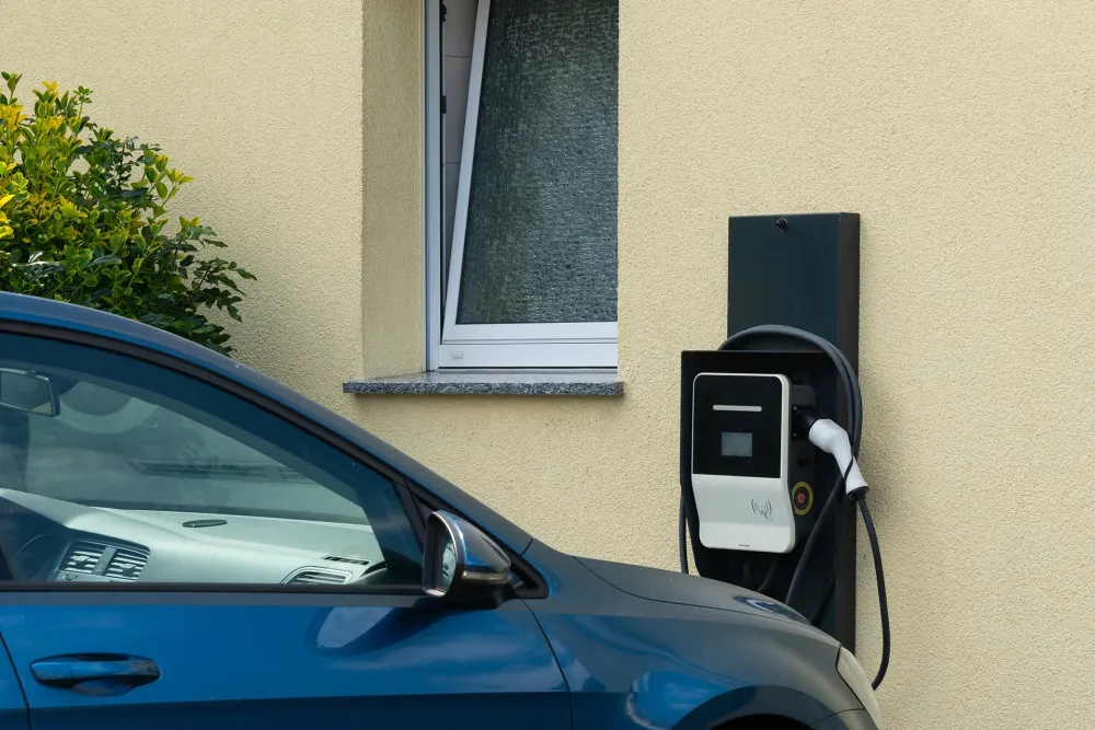 borne-de-recharge-voiture-electrique-maison