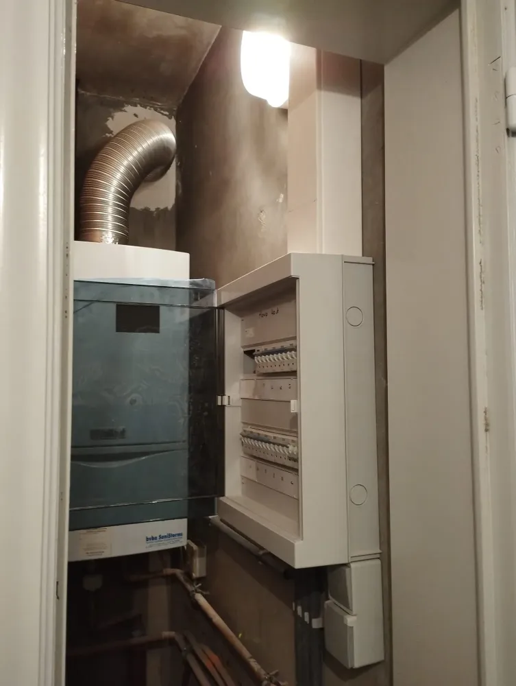 réalisation-electricite-generale-clipelec (19)webp